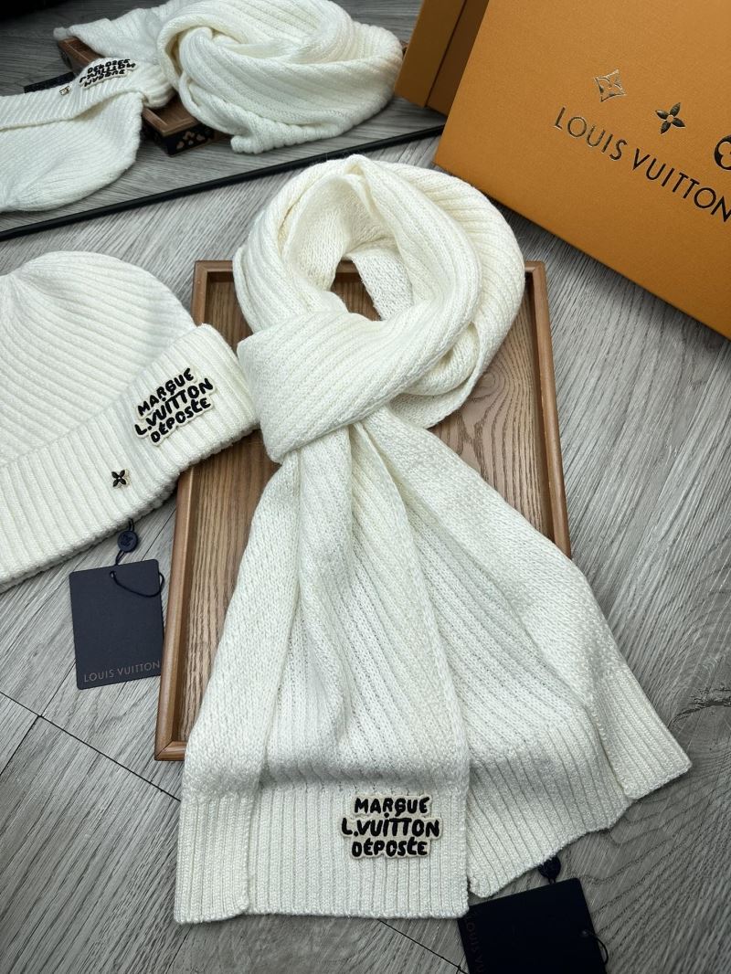 Louis Vuitton Caps Scarfs